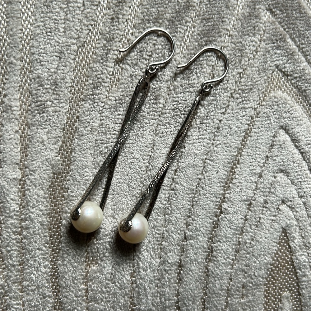 Silpada Pearl Diver  Earrings